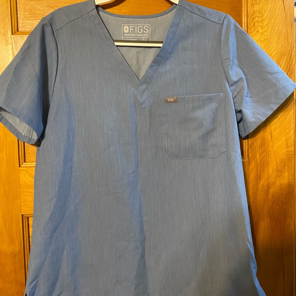 FIGS SCRUB TOP - Picture 5 of 5